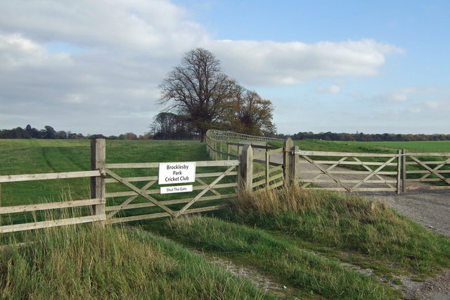 File:Brocklesby Park - geograph.org.uk - 599490.jpg