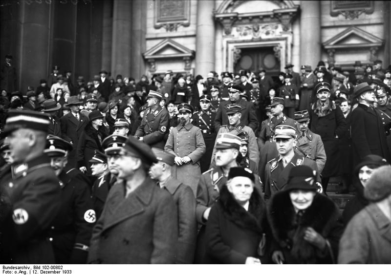File:Bundesarchiv Bild 102-00802, Berlin, Gottesdienst zur Reichstagseröffnung.jpg