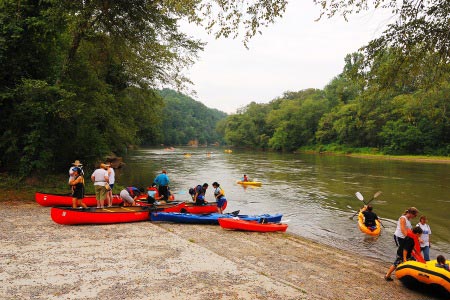 File:Busy-Landing-Chattahoochee-NPS.jpg