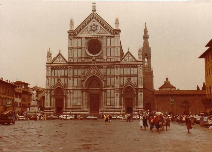 File:Church-of-Santa-Croce-in-Florence-1983.JPG