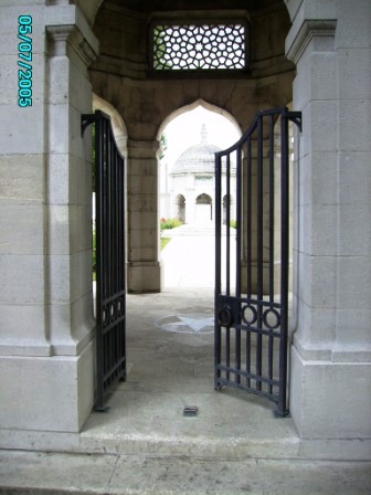 File:Entrance Neuve Chapelle.jpg