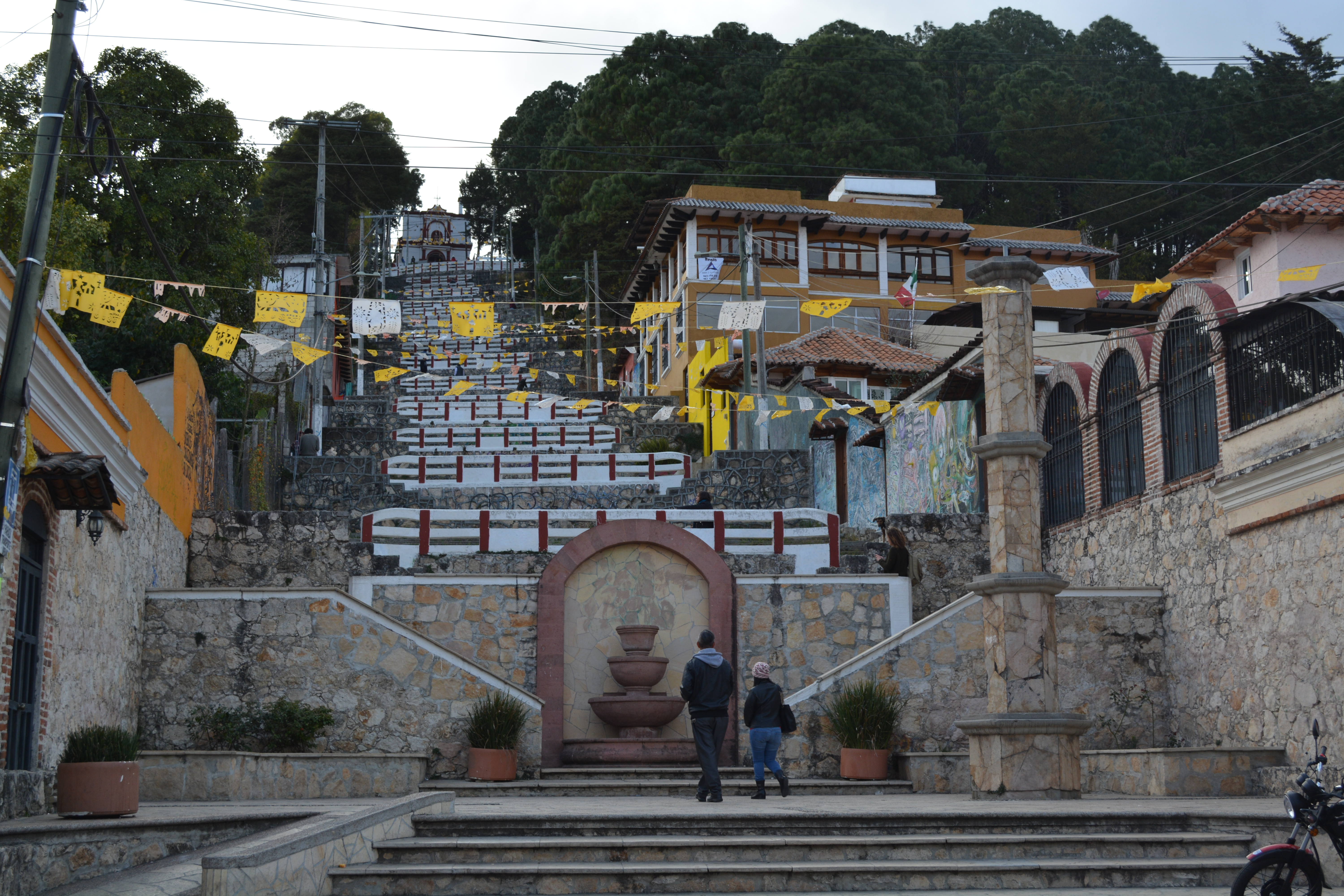 File:Escaleras del Templo del Cerrillo o San Cristóbal, San Cristóbal de  las  - Wikimedia Commons