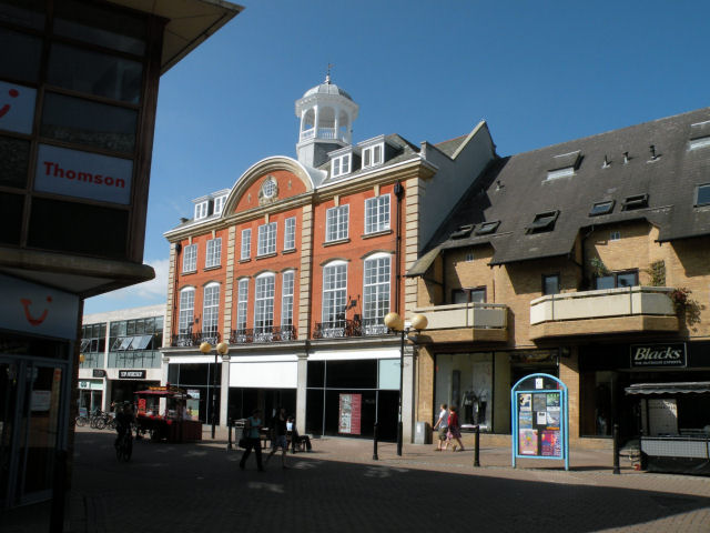 File:Former Laurie's store, Fitzroy Street - geograph.org.uk - 939813.jpg