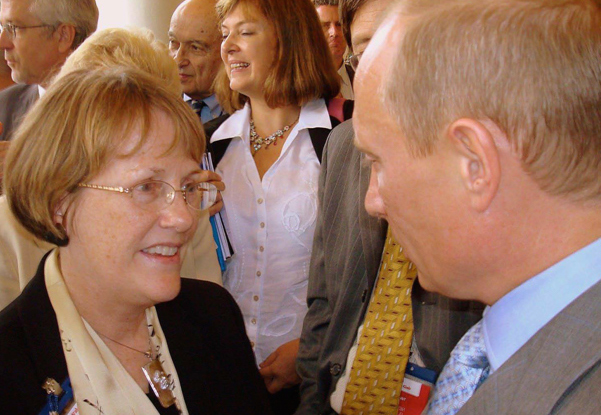 File:Karen Dawisha meeting Vladimir Putin.jpg