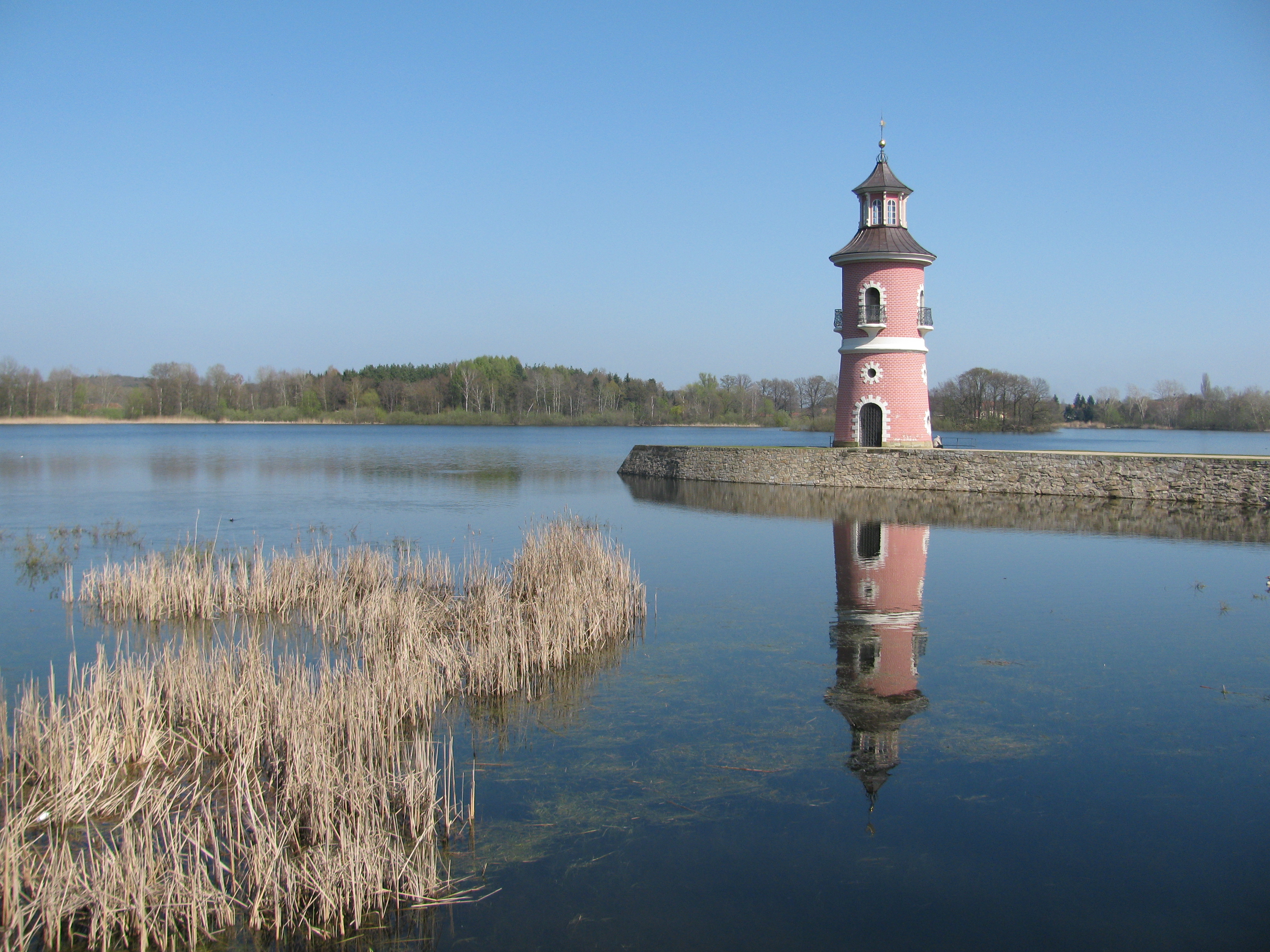 Der Leuchtturm Moritzburg im Bundesland Sachsen in der Region Binnenland/Moritzburger Teiche in der Übersicht aller Leuchttürme in Deutschland bei Natura Event.