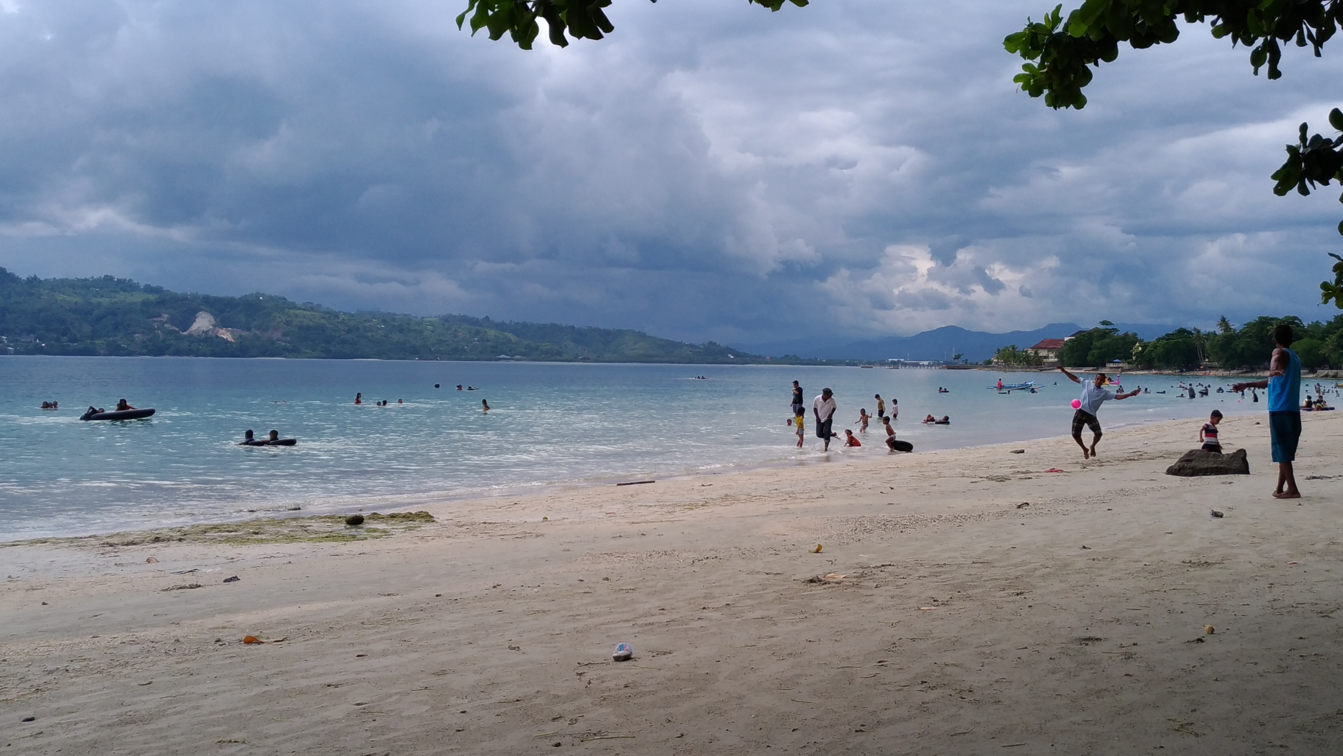 File Lokasi Wisata Pantai Natsepa Ambon jpg Wikimedia 