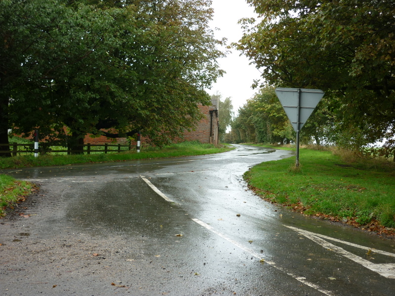 File:Long Lane towards Sproatley from Aldbrough Lane - geograph.org.uk - 2073210.jpg