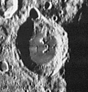 Снимок зонда Lunar Orbiter - IV.