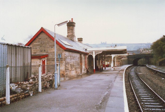 File:Matlock Railway Station, Derbyshire - geograph.org.uk - 1572408.jpg