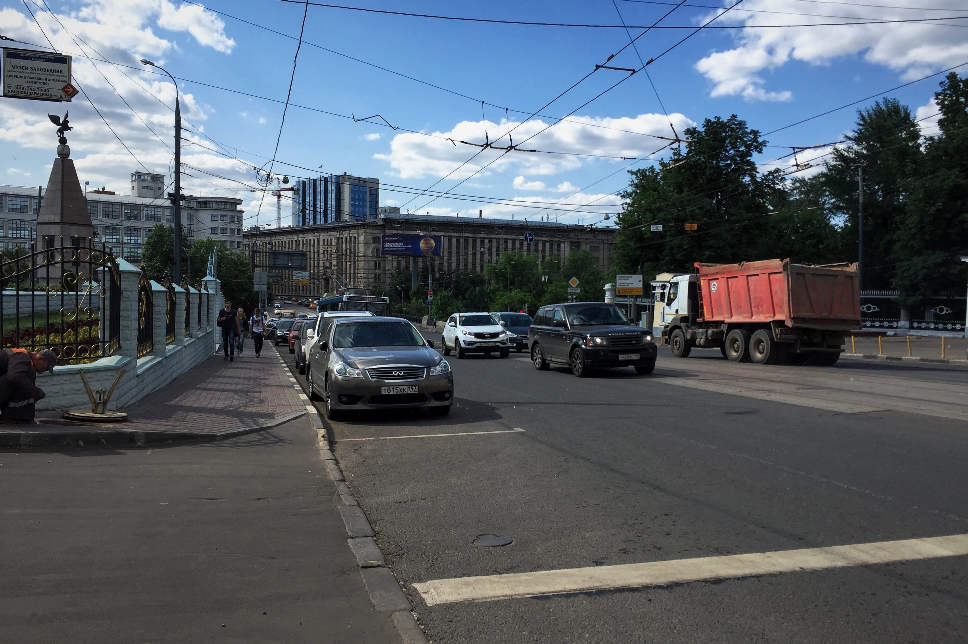 красноказарменная улица в москве