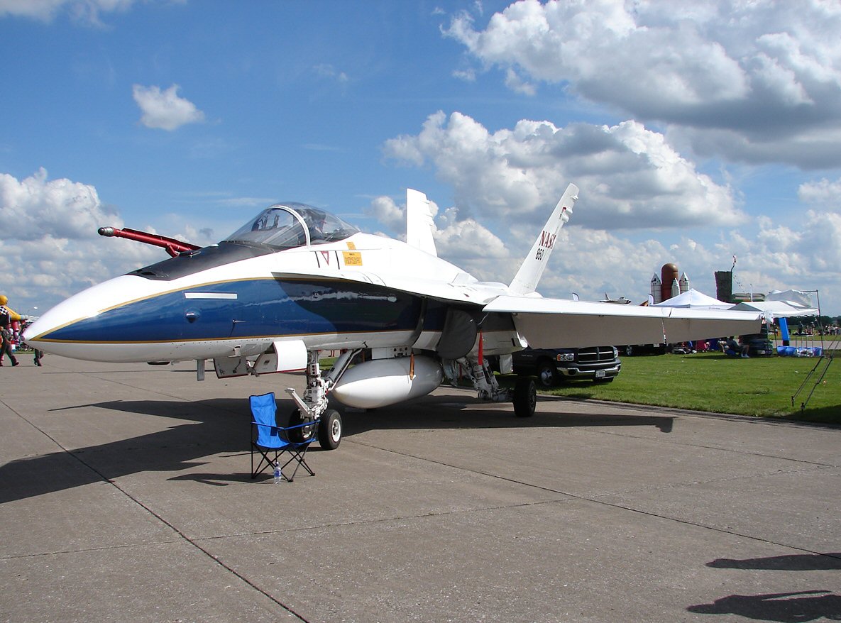 NASA F-A-18 Hornet (530204731).jpg