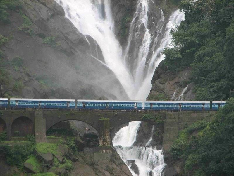 File:Nasik Mumbai railway route.jpg