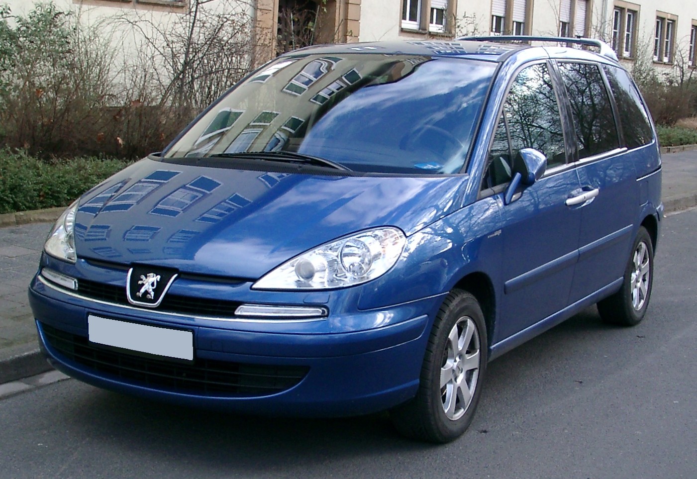 file-peugeot-807-front-20080131-jpg-wikimedia-commons