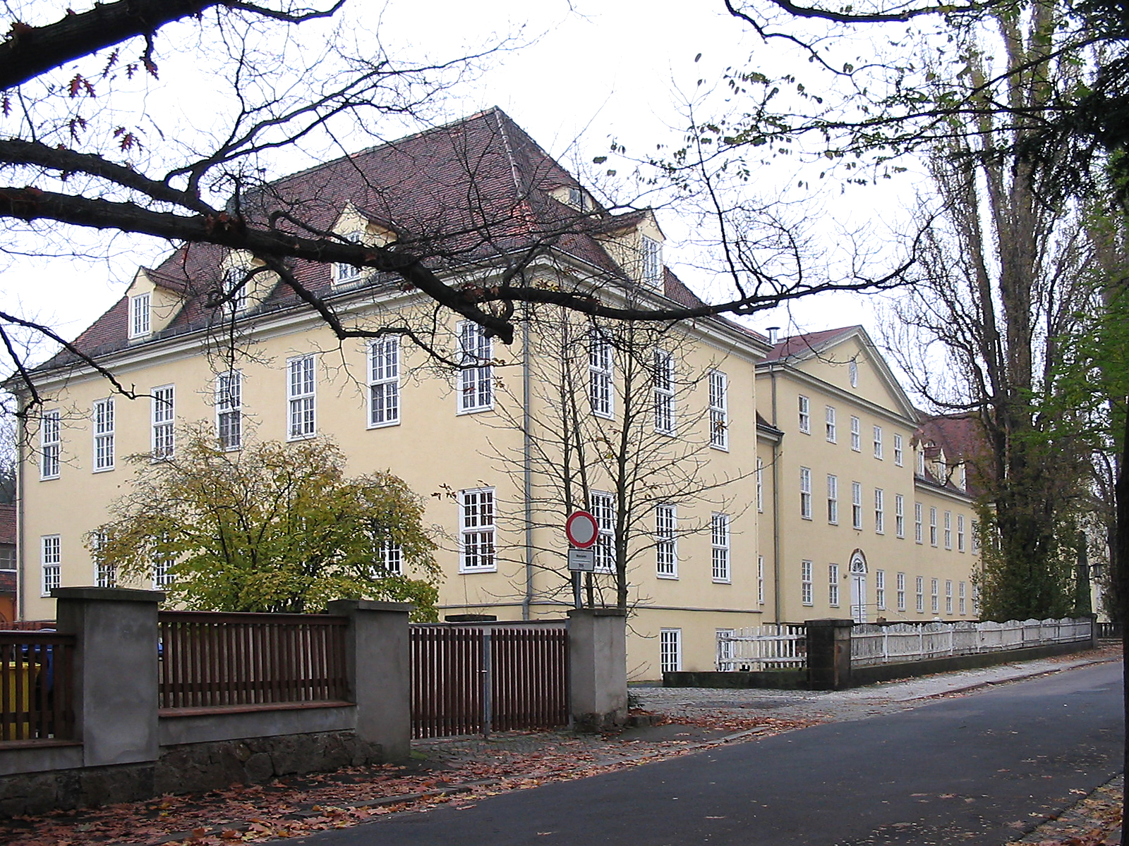 Radebeul, Verwaltungsgebäude Elektrizitätsverband Gröba, aus Richtung Meißner Straße