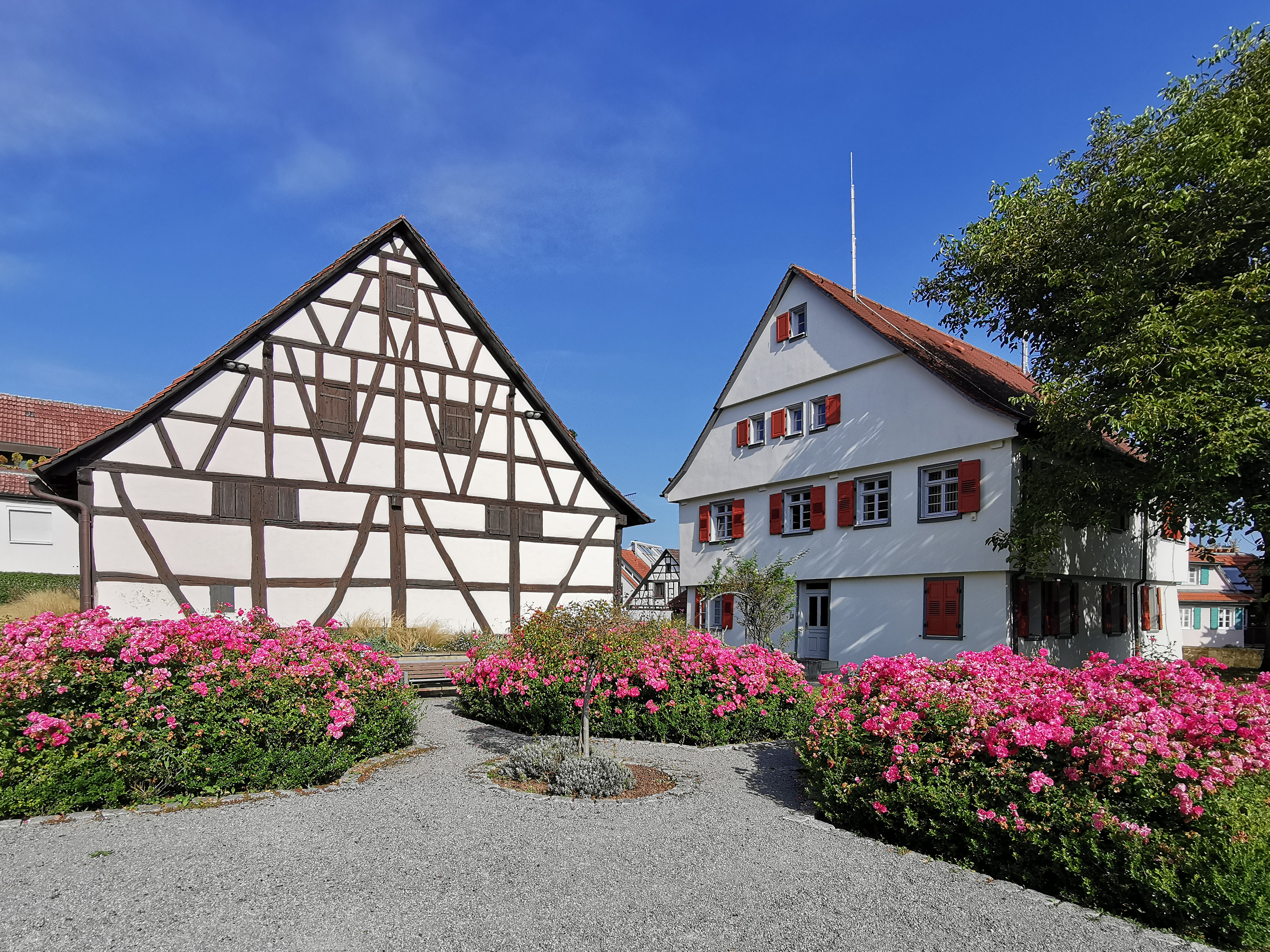 Kulturdenkmal Pfarrstraße 1 in Rommelshausen.