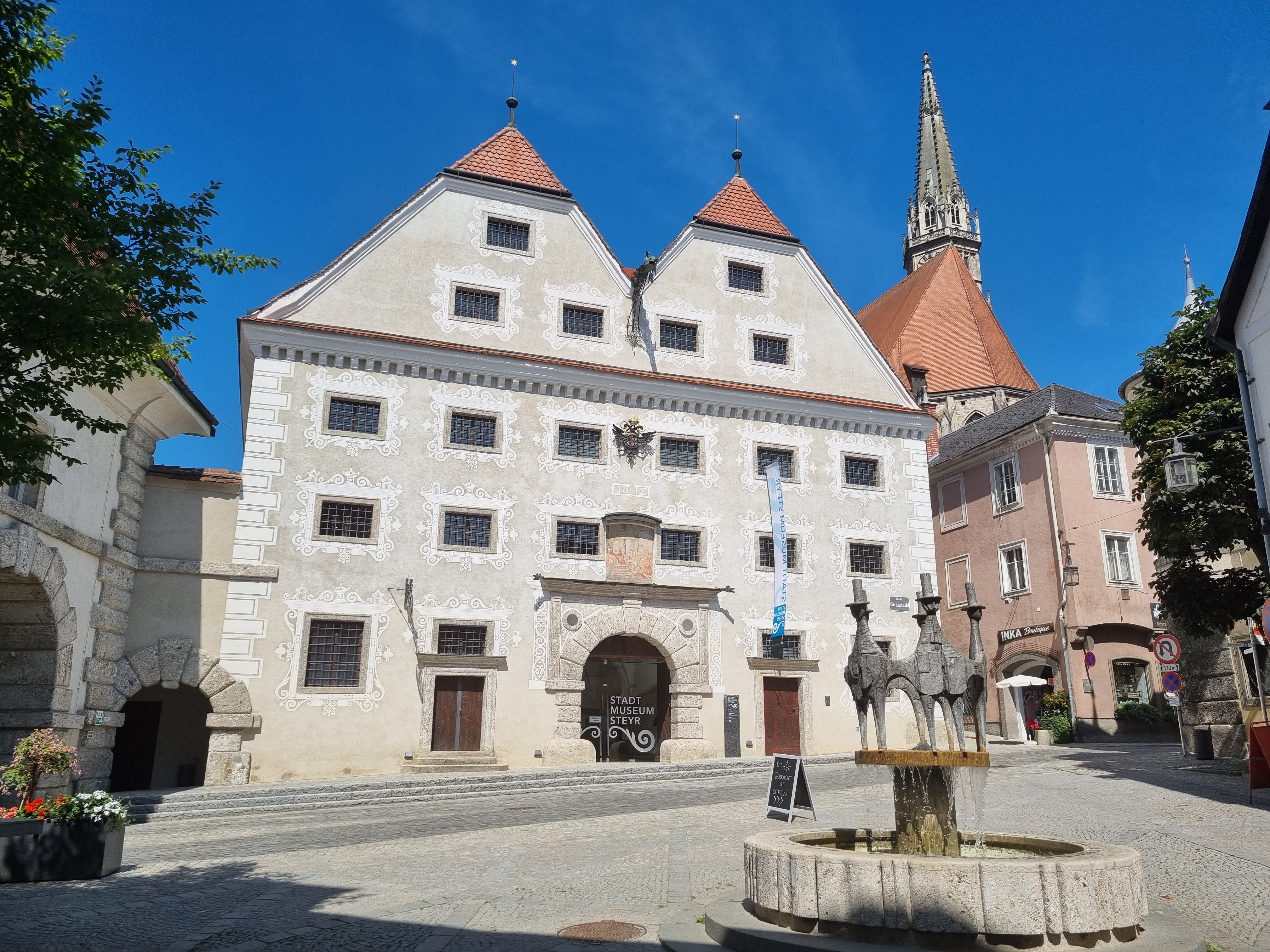 Steyr: Kleine historische Stadt in der Nationalpark Region