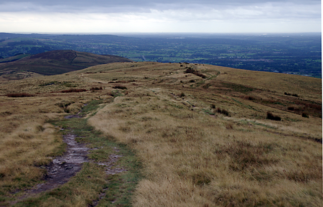 File:Track down to Nick of Pendle - geograph.org.uk - 585800.jpg