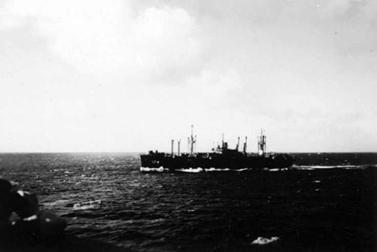 File:USS Jerauld (APA-174) underway in the Pacific Ocean, in April 1945.jpg