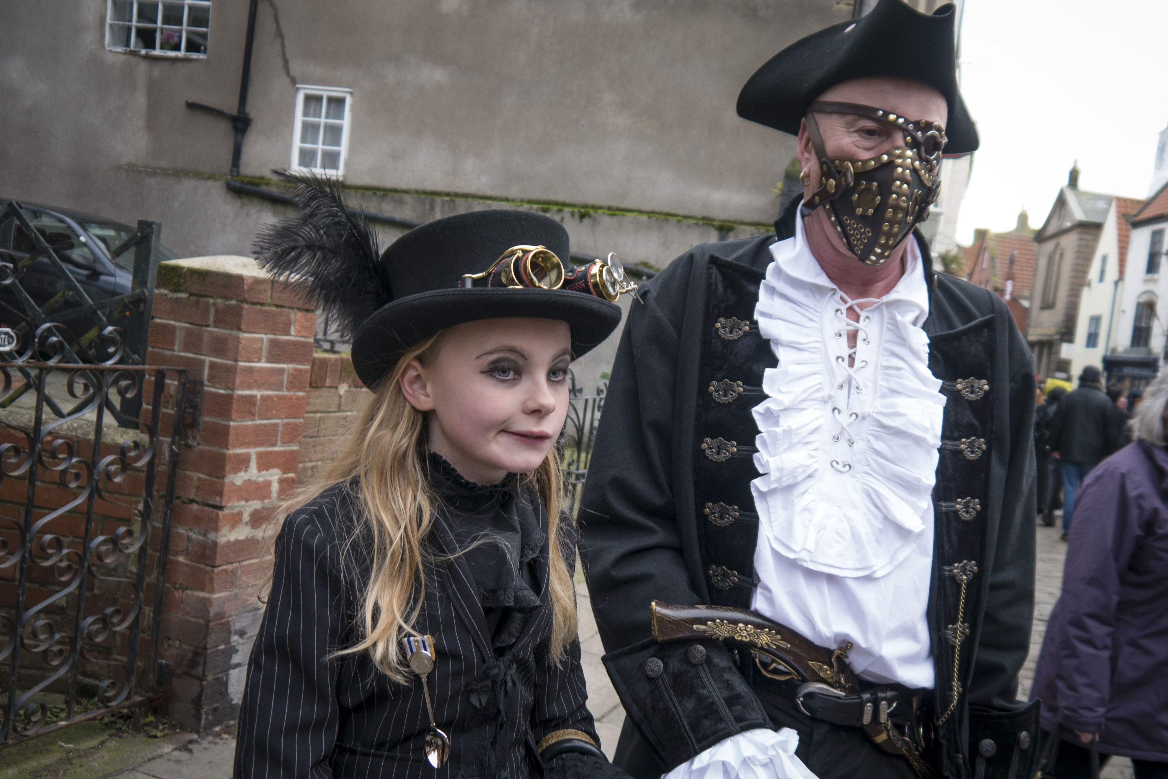 Гот порядок. Whitby Gothic weekend. Дедушка гот. Whitby goth weekend® (WGW®).