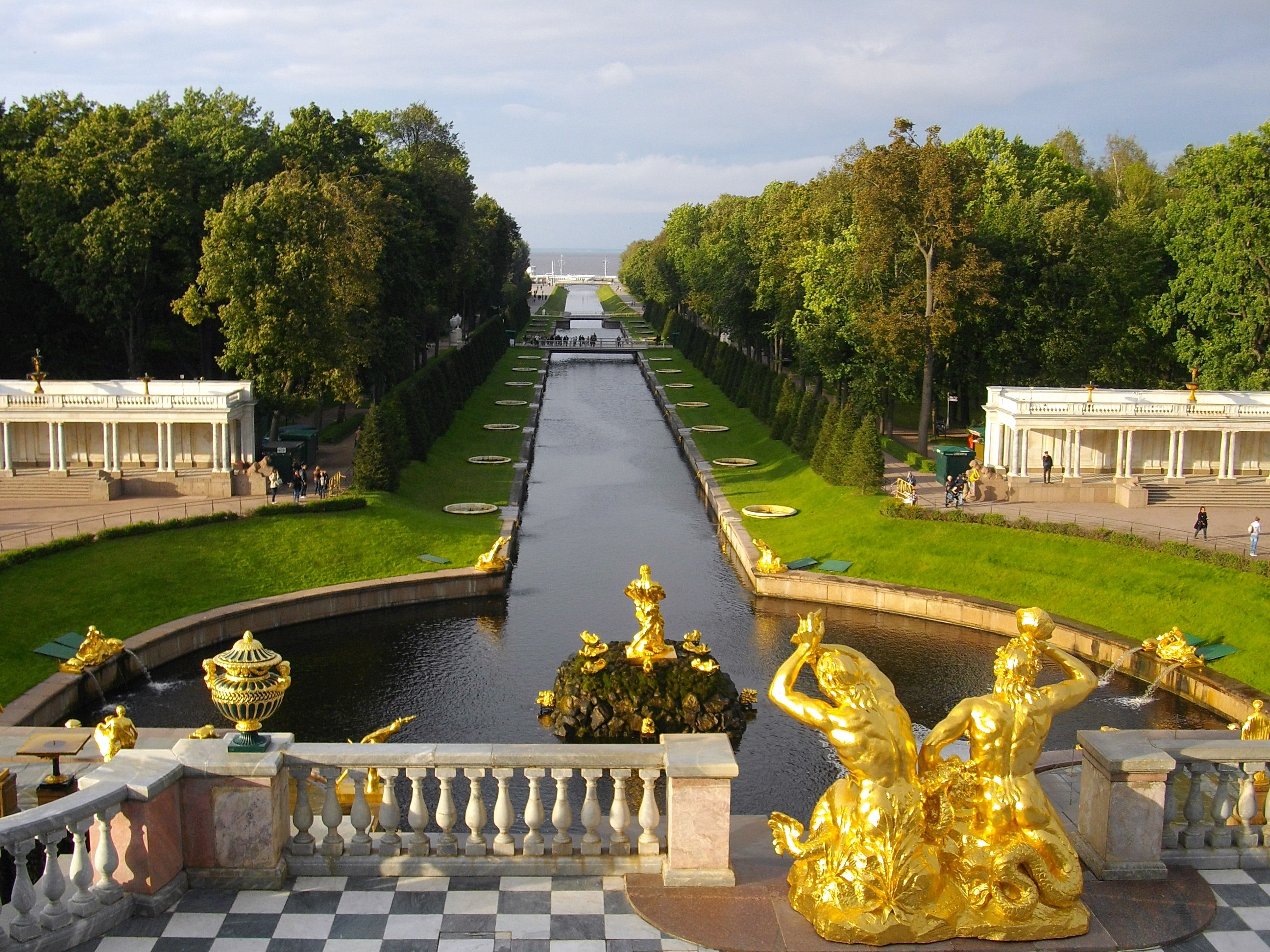 Петергоф рецепт. Петергоф Нижний парк морской канал. Большой Каскад и морской канал Петергоф. Самсоновский канал в Петергофе. Большой Каскад Нижний парк.