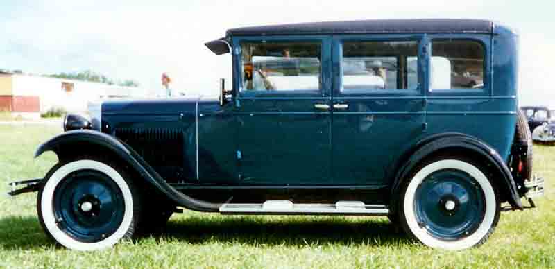 File:1928 Chevrolet National AB 4-Door Sedan.jpg