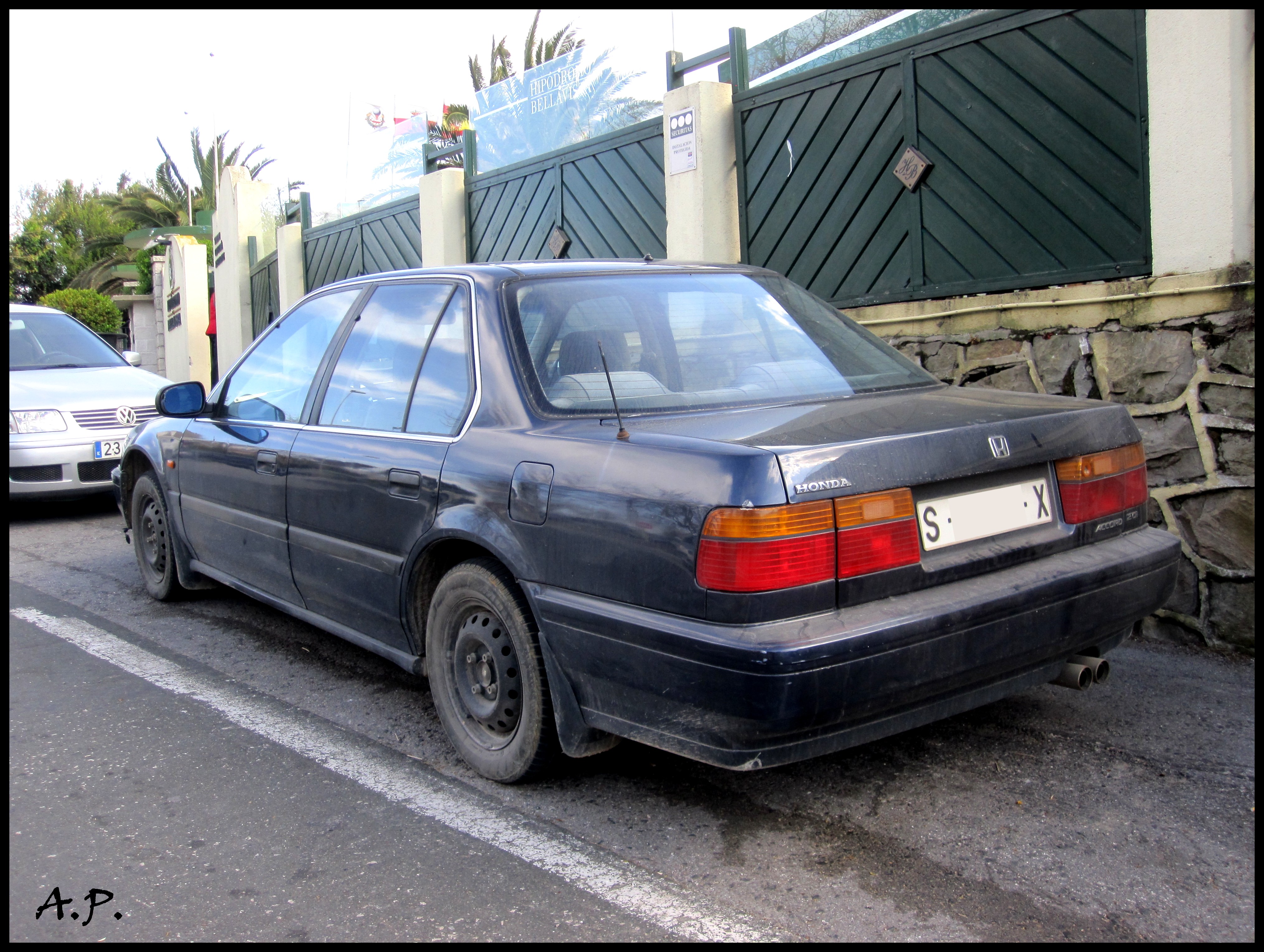 1991 honda accord hubcaps