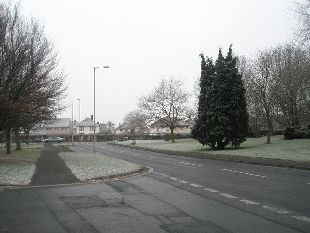 File:A frosty Civic Centre Road - geograph.org.uk - 1117608.jpg