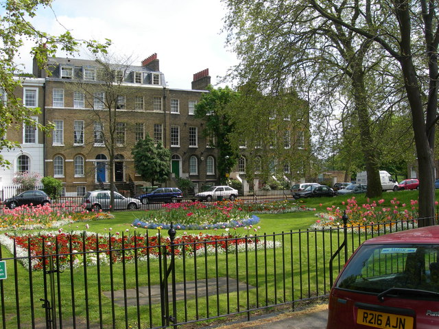 File:Addington Square SE5 - geograph.org.uk - 165917.jpg