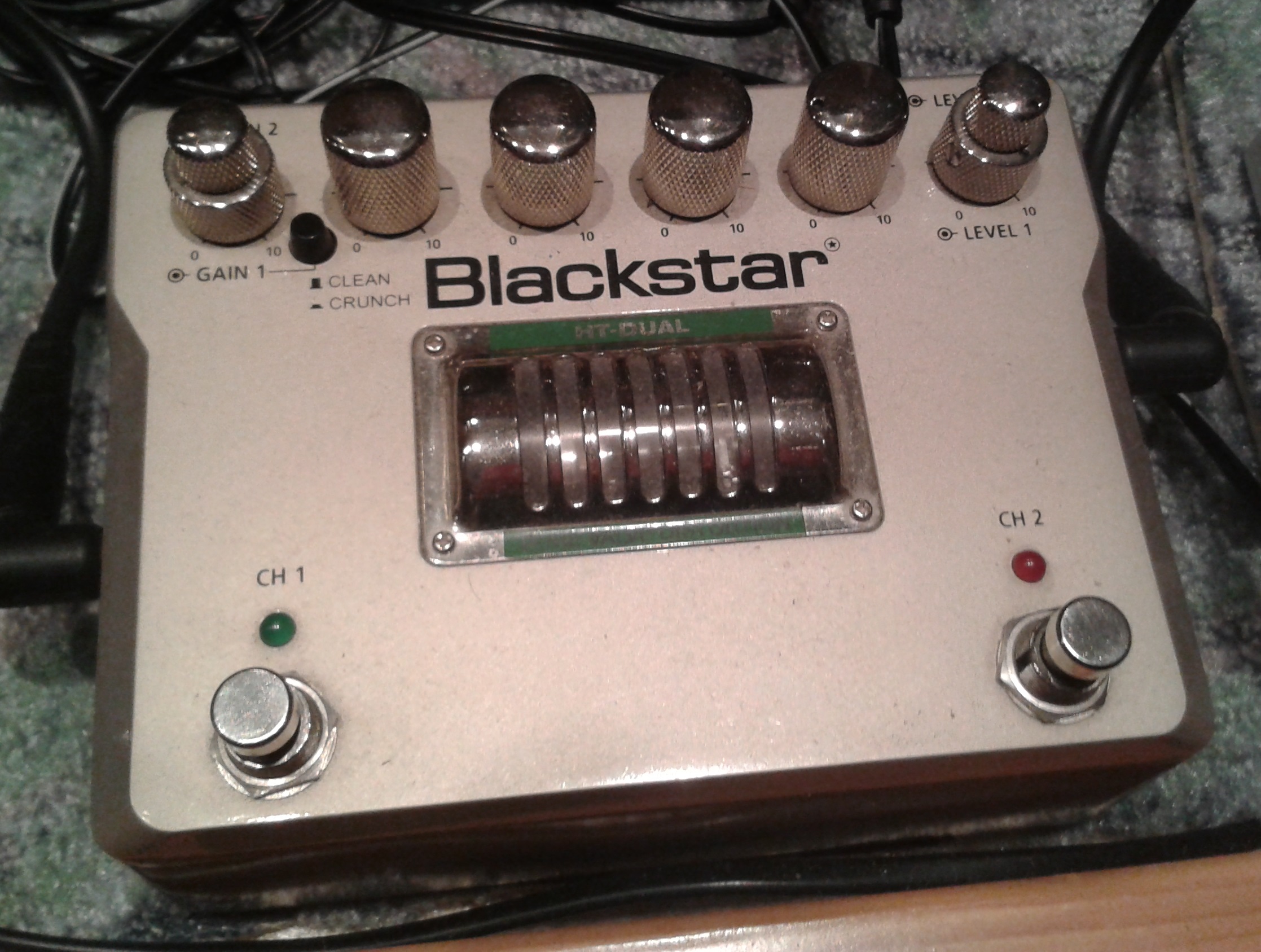 File:Blackstar HT Dual (tube distortion pedal).jpg - Wikimedia Commons