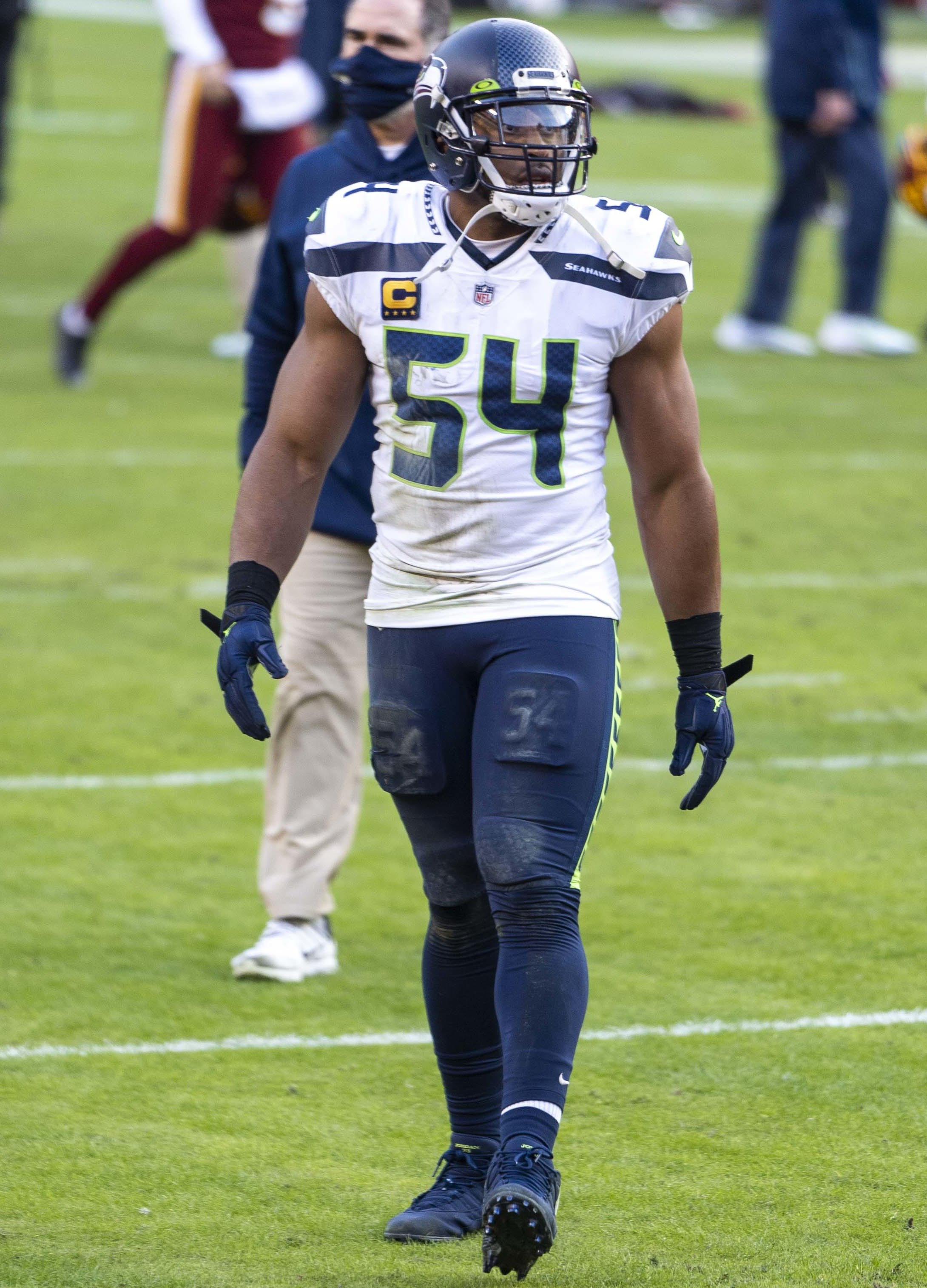 AP source: Rams parting ways with LB Bobby Wagner