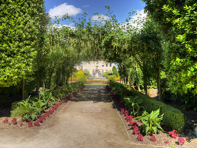 File:Brodsworth Hall Gardens - geograph.org.uk - 5454968.jpg