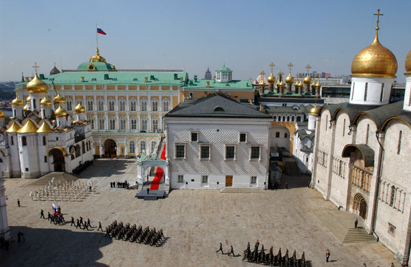 File:Cathedral Square.jpg