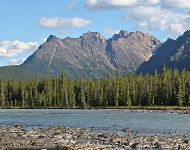 File:Dragon Peak in Jasper Park.jpg