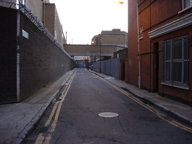 File:Grey Eagle Street - geograph.org.uk - 762582.jpg