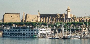 Le temple de Louxor vu du Nil