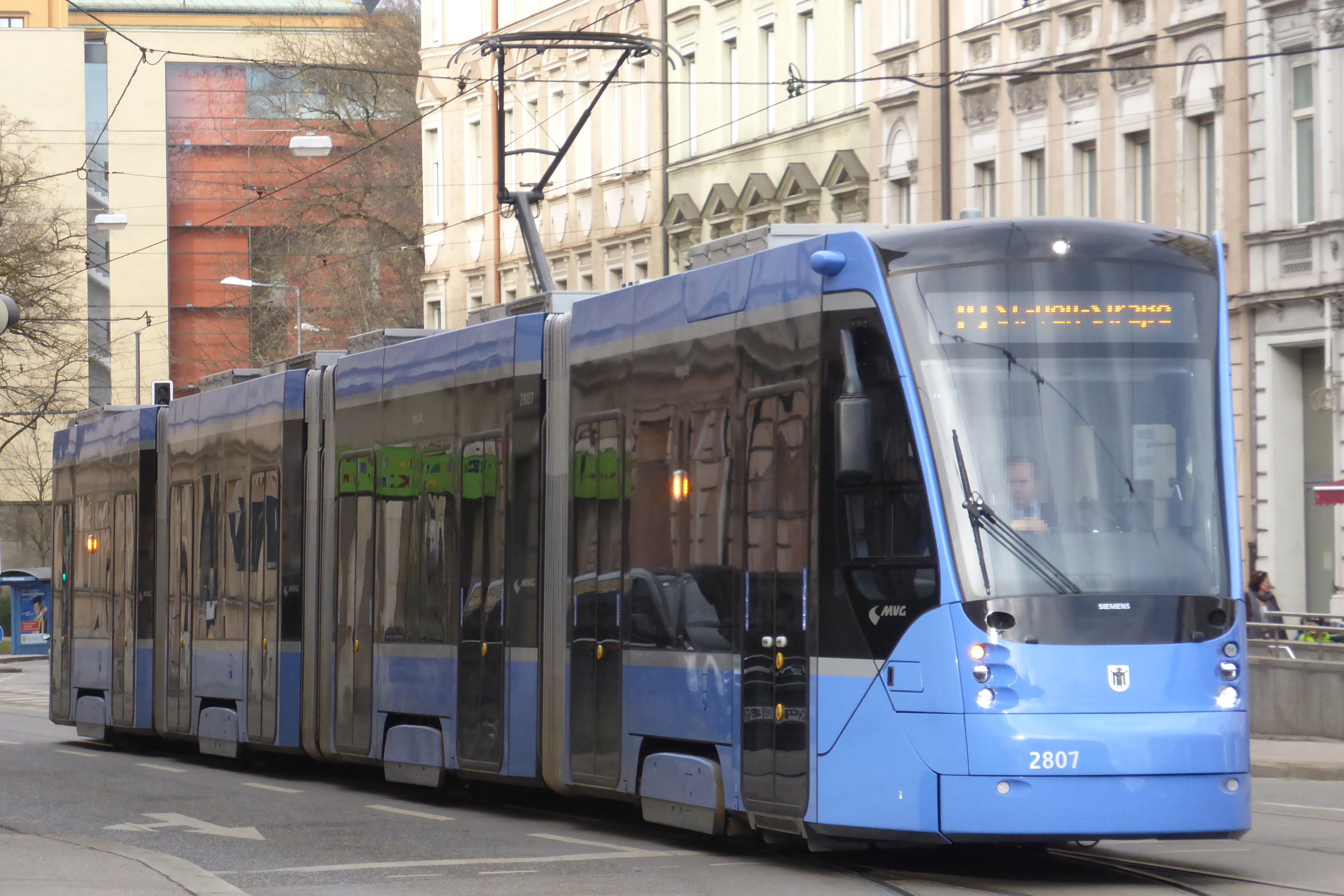 ミュンヘン市電T形電車 - Wikipedia