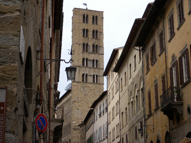 File Pieve d Arezzo from Corso Italia.jpg Wikimedia Commons