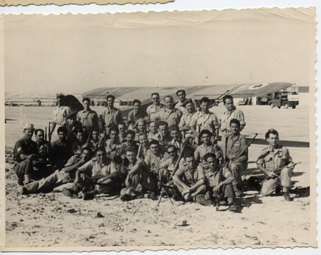 File:PikiWiki Israel 13460 Soldiers in the Sinai Campaign.jpg