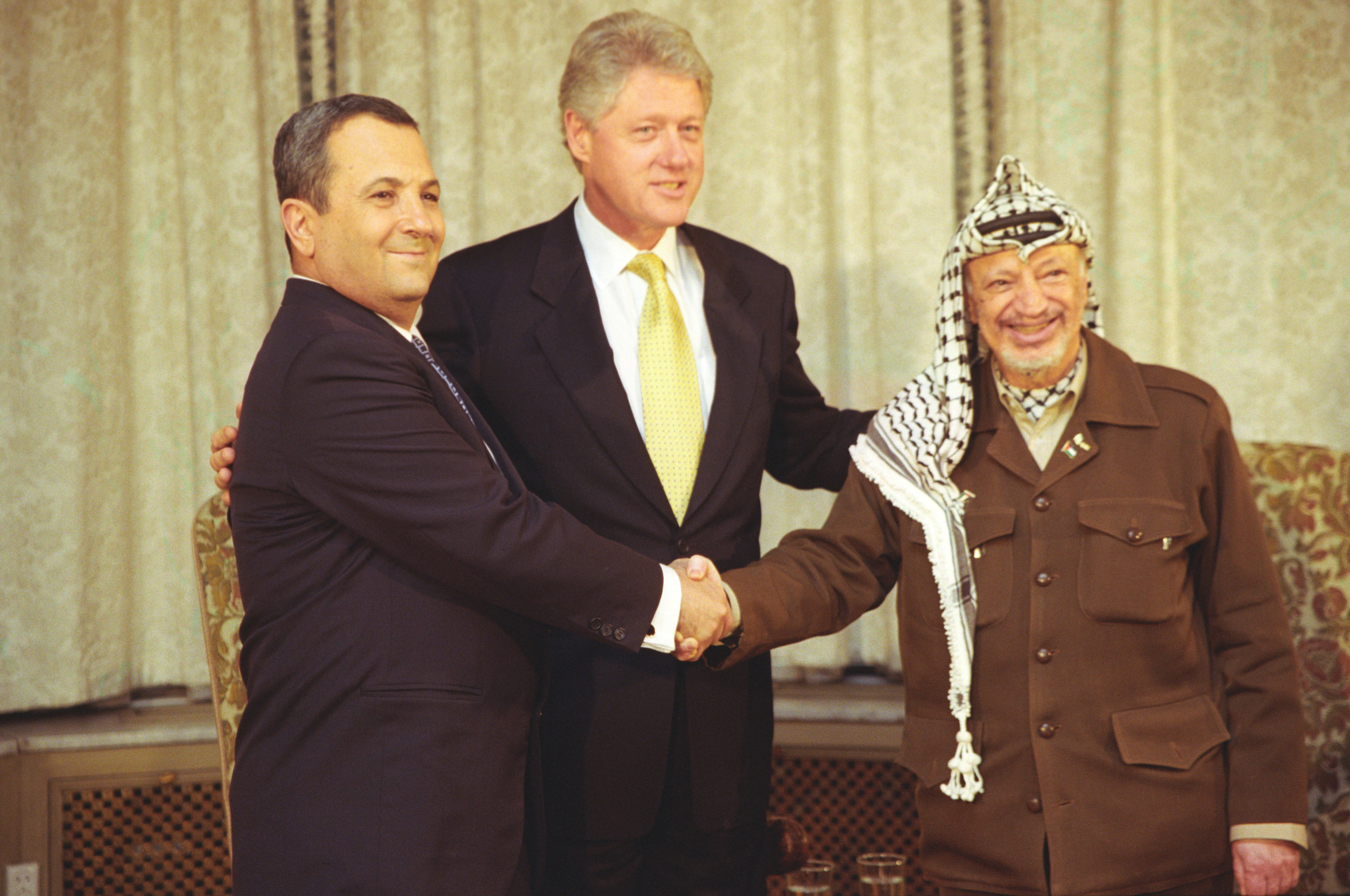 Sharon Farmer photo of Palestinian Authority chairman [[Yasser Arafat