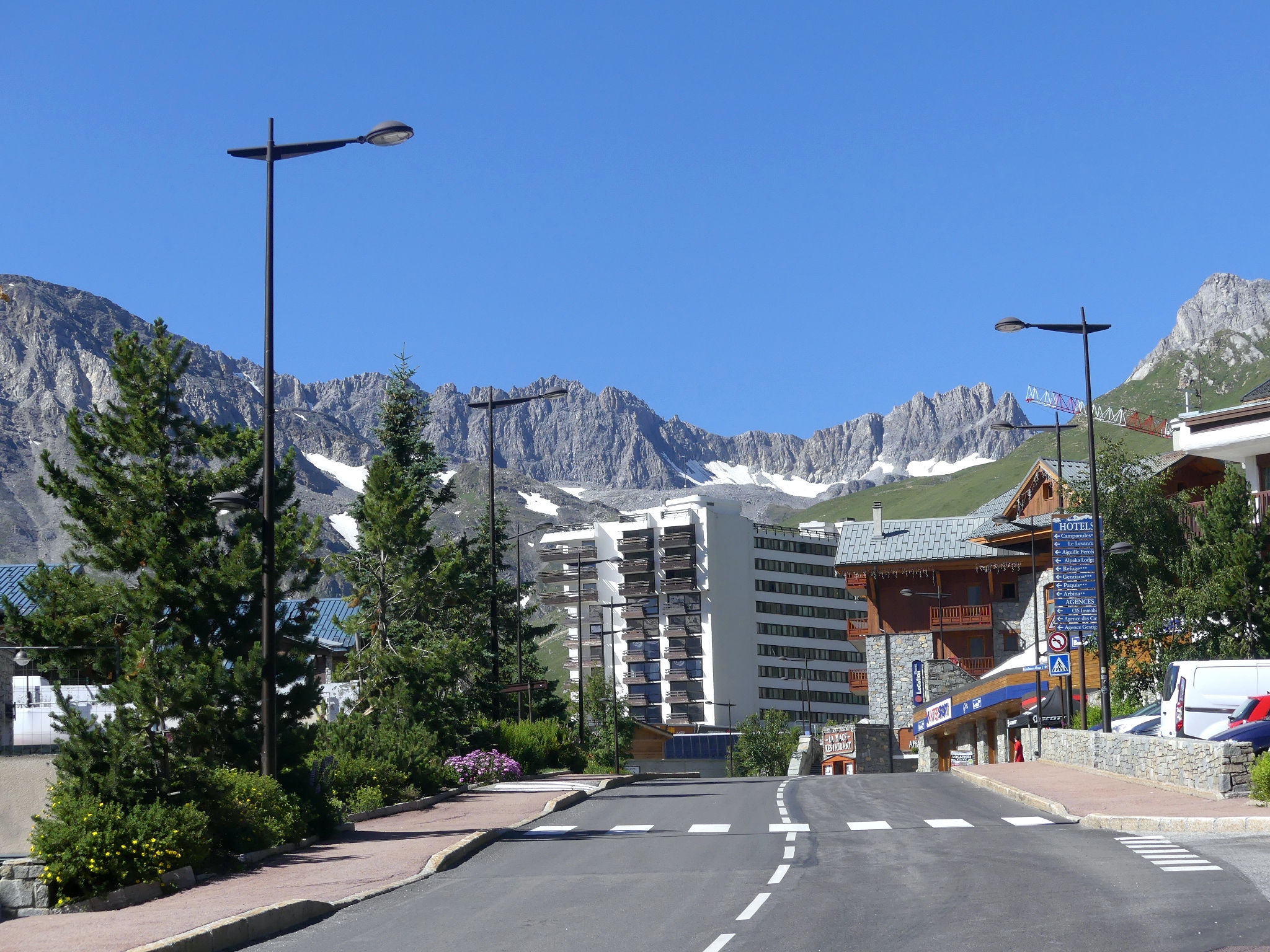 File RD 87A Tignes en t 2018 .JPG Wikimedia Commons