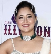 <span class="mw-page-title-main">Rashami Desai</span> Indian actress (born 1986)