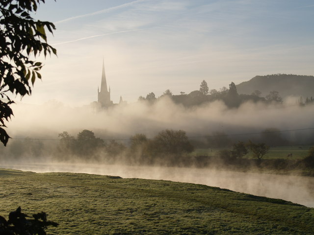 File:Ross on Wye - geograph.org.uk - 614608.jpg