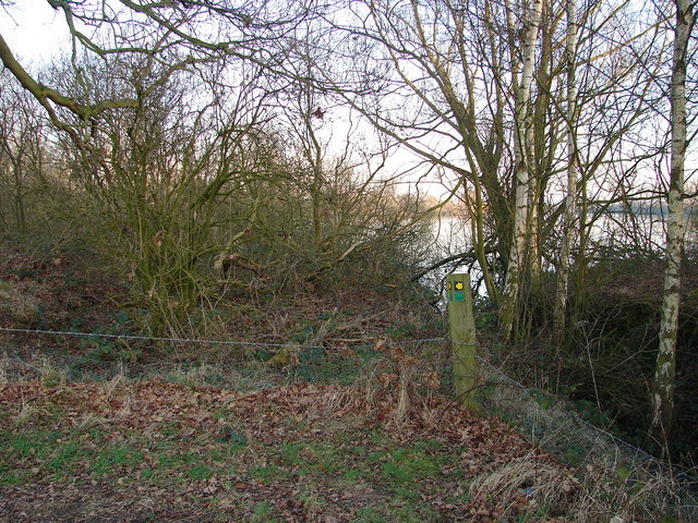 Sign on Public Footpath to Whisby Nature Park - geograph.org.uk - 684253