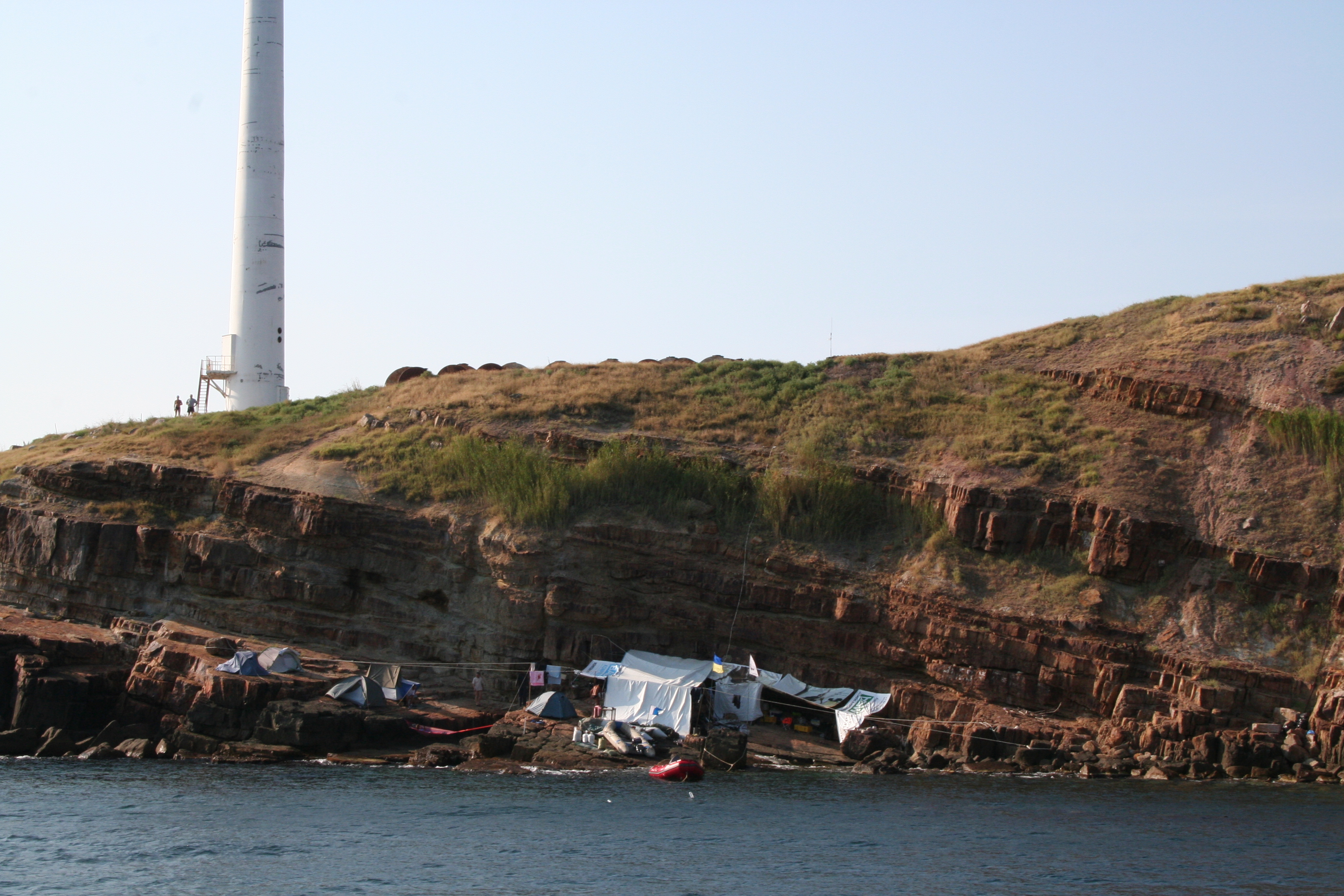 snake island lighthouse