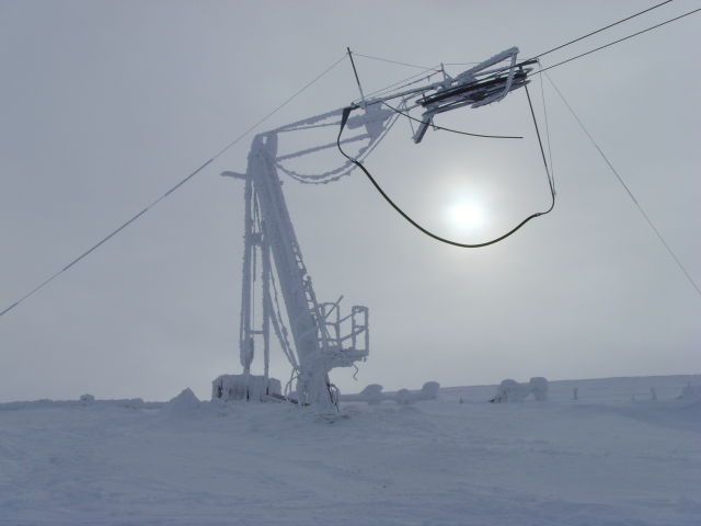 File:Top of the Glas Maol Ski Tow - geograph.org.uk - 1160899.jpg