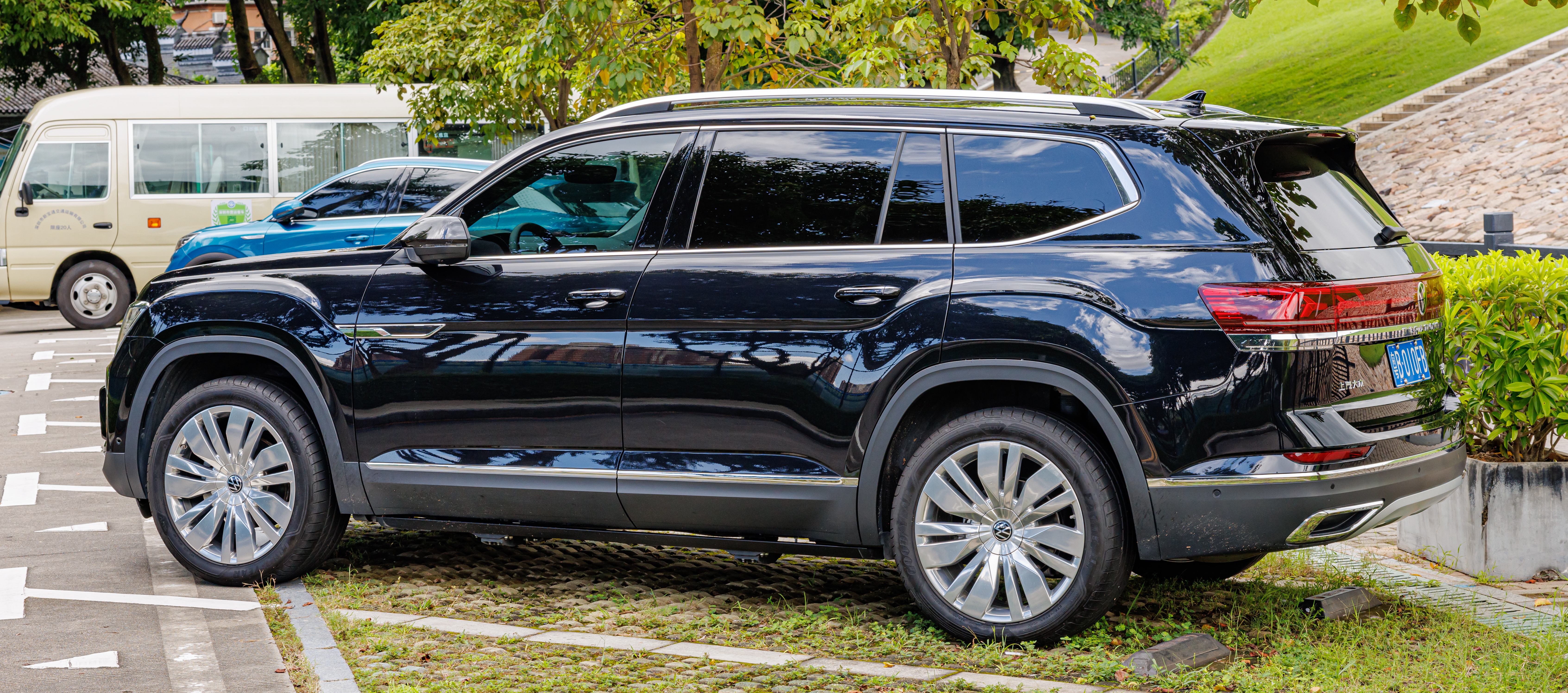 File:VOLKSWAGEN ATLAS TERAMONT China (23).jpg - Wikimedia Commons