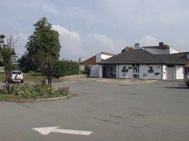 Visitors centre at Alyn Waters Country Park, Wrecsam - geograph.org.uk - 49780