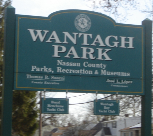 File:Wantagh Park Sign.jpg