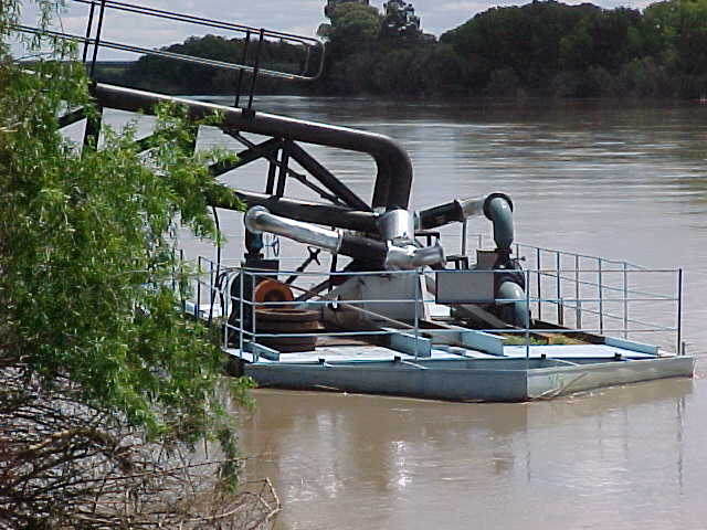 File:Water pumping station on the Orange River, Orania.jpg