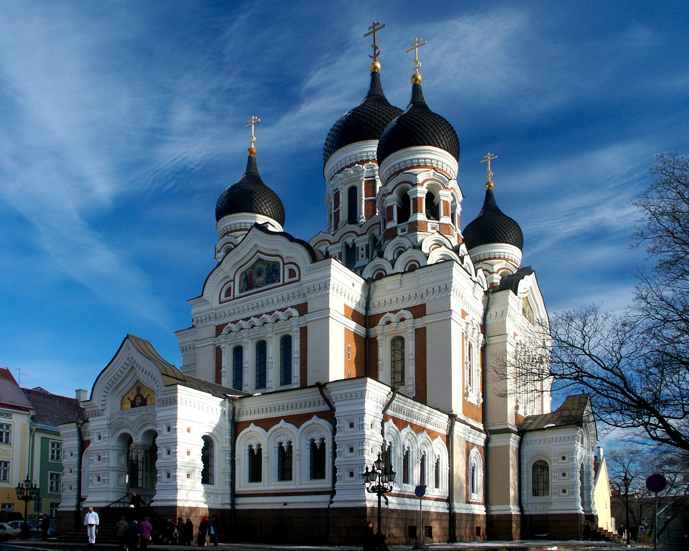 Невская церковь москва. Собор Александра Невского в Таллине. Собор Александра Невского в Эстонии. Александро-Невский собор, Таллин, Эстония. Александро-Невский собор (Москва).